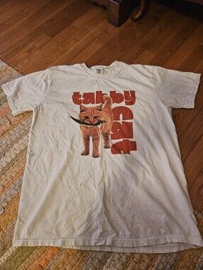 Cute White Tee with Orange Tabby Cat Graphic